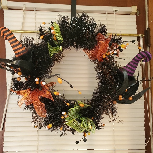 Halloween Wreaths - Picture 2 of 2